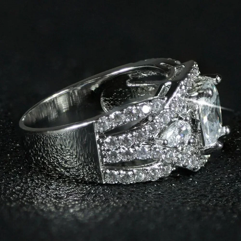 *NEW 18K White Gold Princess Cut Diamond 3PC Ring